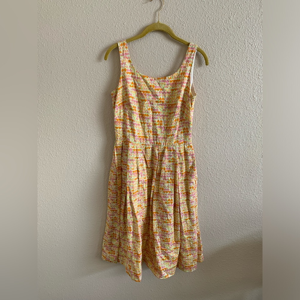 Retro Sleeveless Floral Dress 🌴